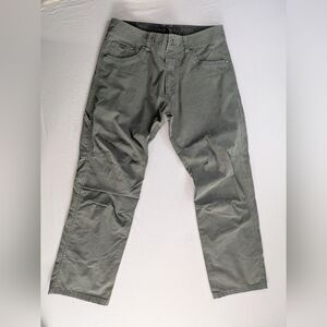 Kuhl Revolvr Pants Mens 33x30 Olive Green Hiking Outdoor Rugged Casual Workwear